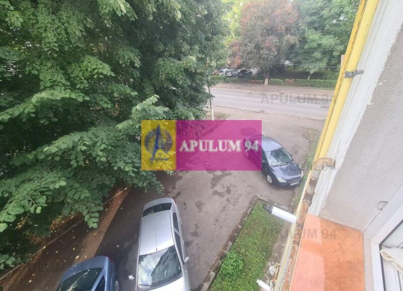 Apartament cu 2 camere de vanzare in Campina