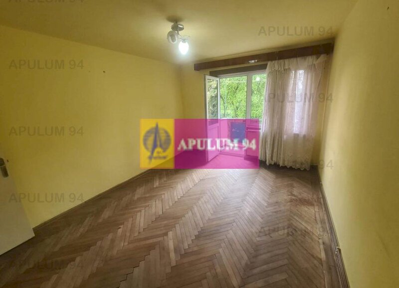 Apartament cu 2 camere de vanzare in Campina